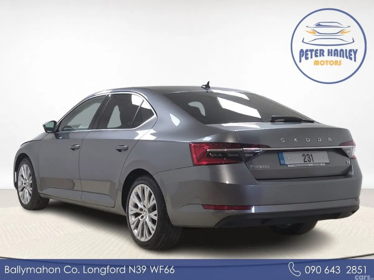 Skoda Superb Hatchback, Petrol Plug-in Hybrid, 2023, Grey