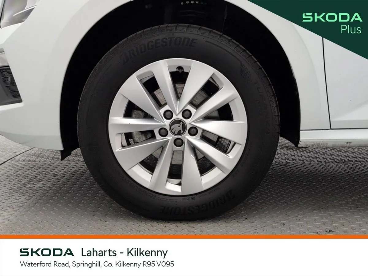 Skoda Kamiq SUV, Petrol, 2026, White