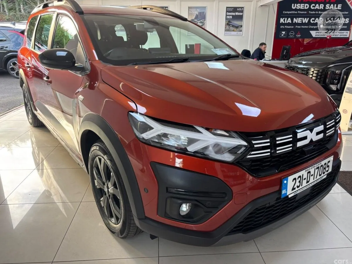 Dacia Jogger MPV, Petrol, 2023, Orange
