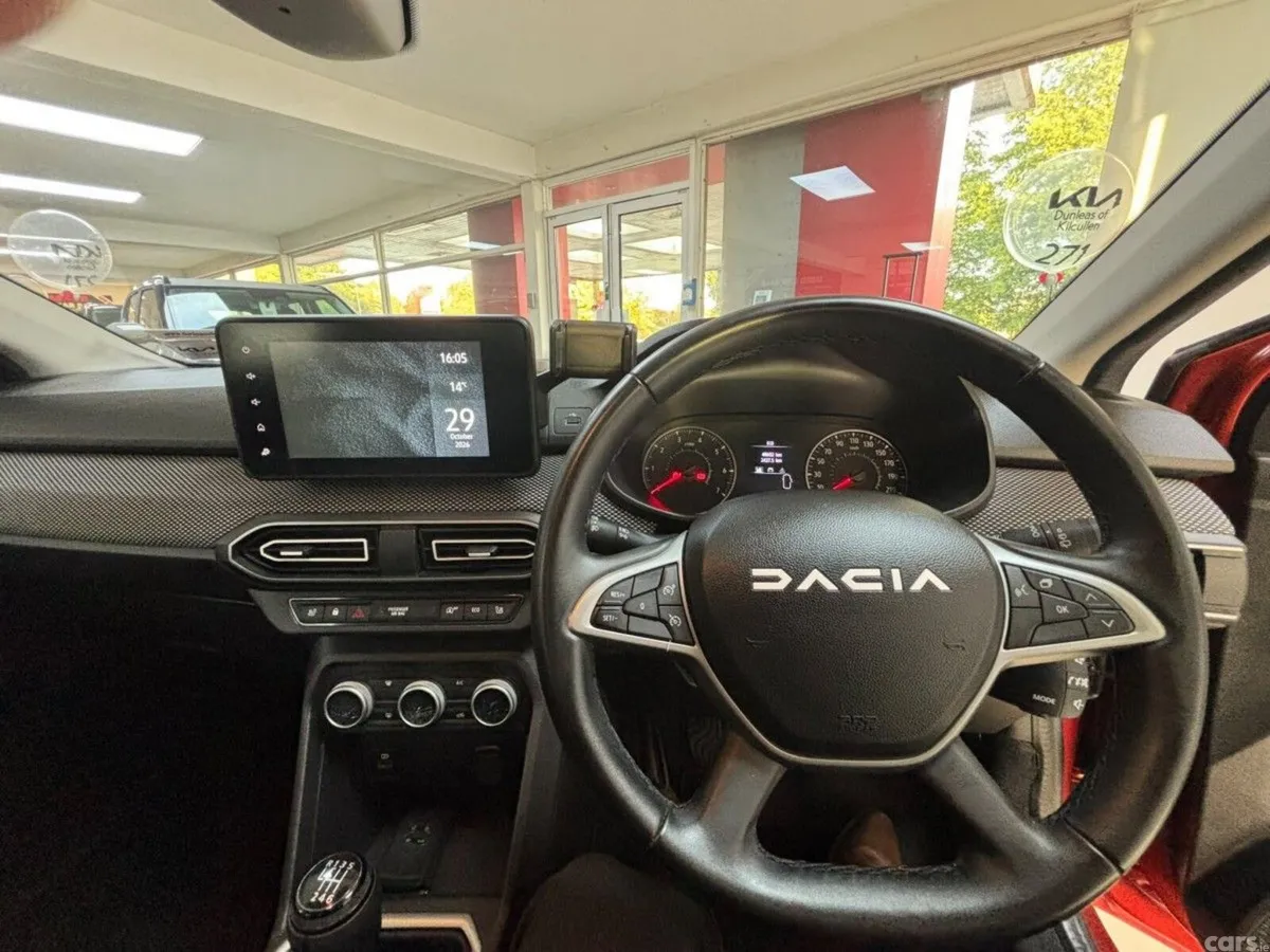 Dacia Jogger MPV, Petrol, 2023, Orange