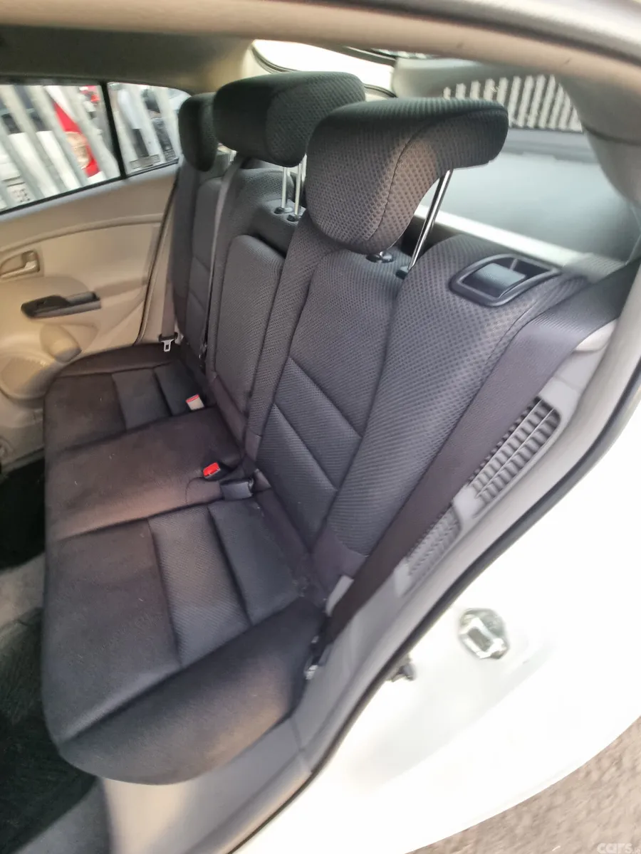 Honda Insight Hatchback, Petrol Hybrid, 2010, White