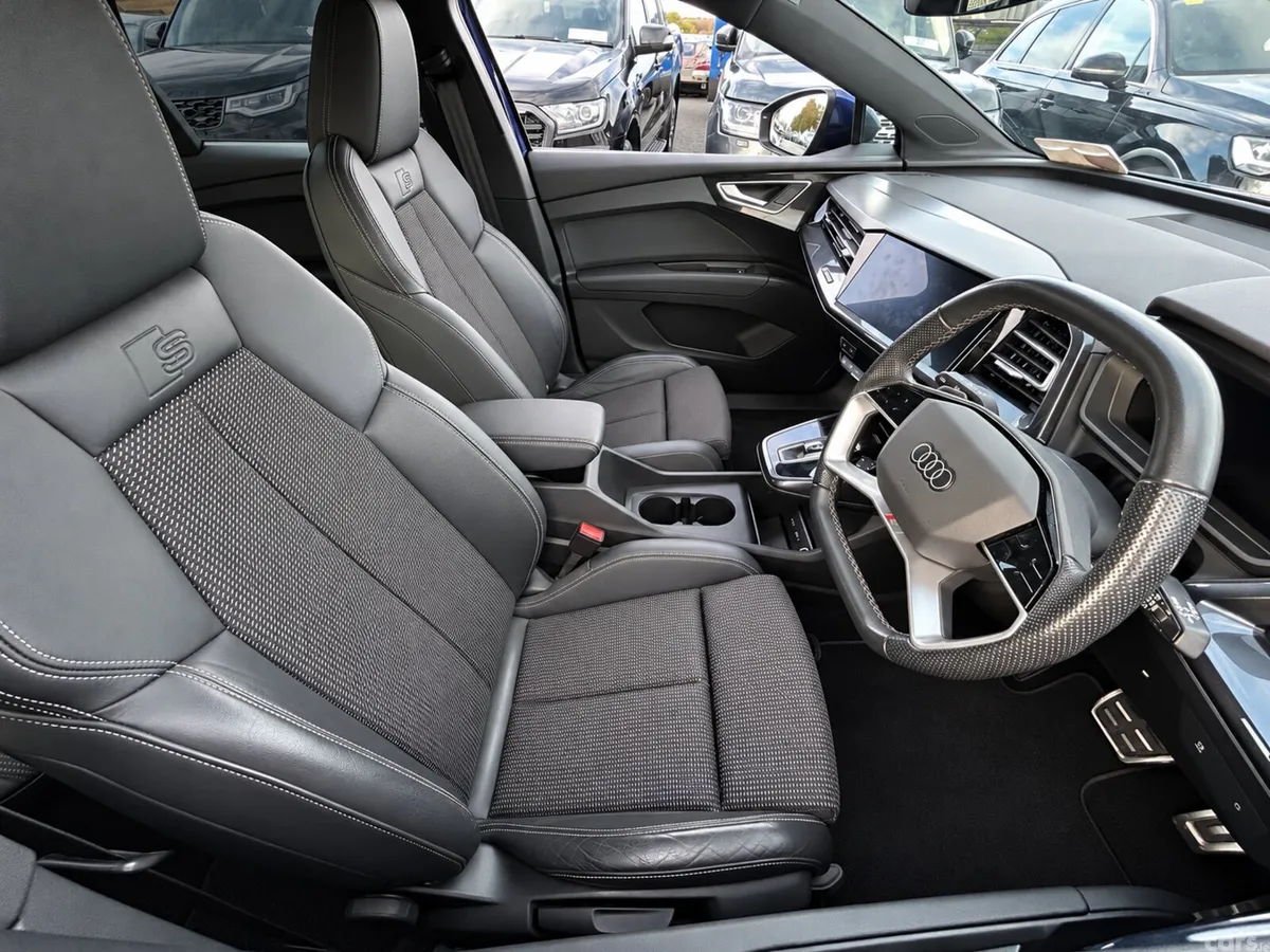 Audi e-tron SUV, Electric, 2023, Blue