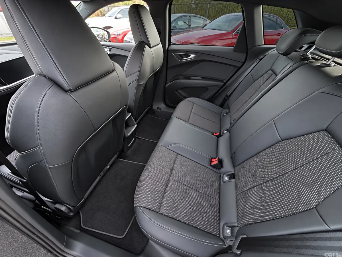Audi e-tron SUV, Electric, 2023, Blue
