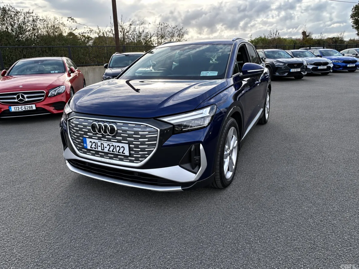 Audi e-tron SUV, Electric, 2023, Blue