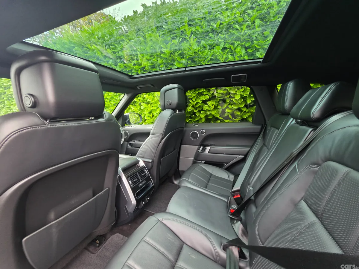 Land Rover Range Rover SUV, Petrol Plug-in Hybrid, 2021, Grey
