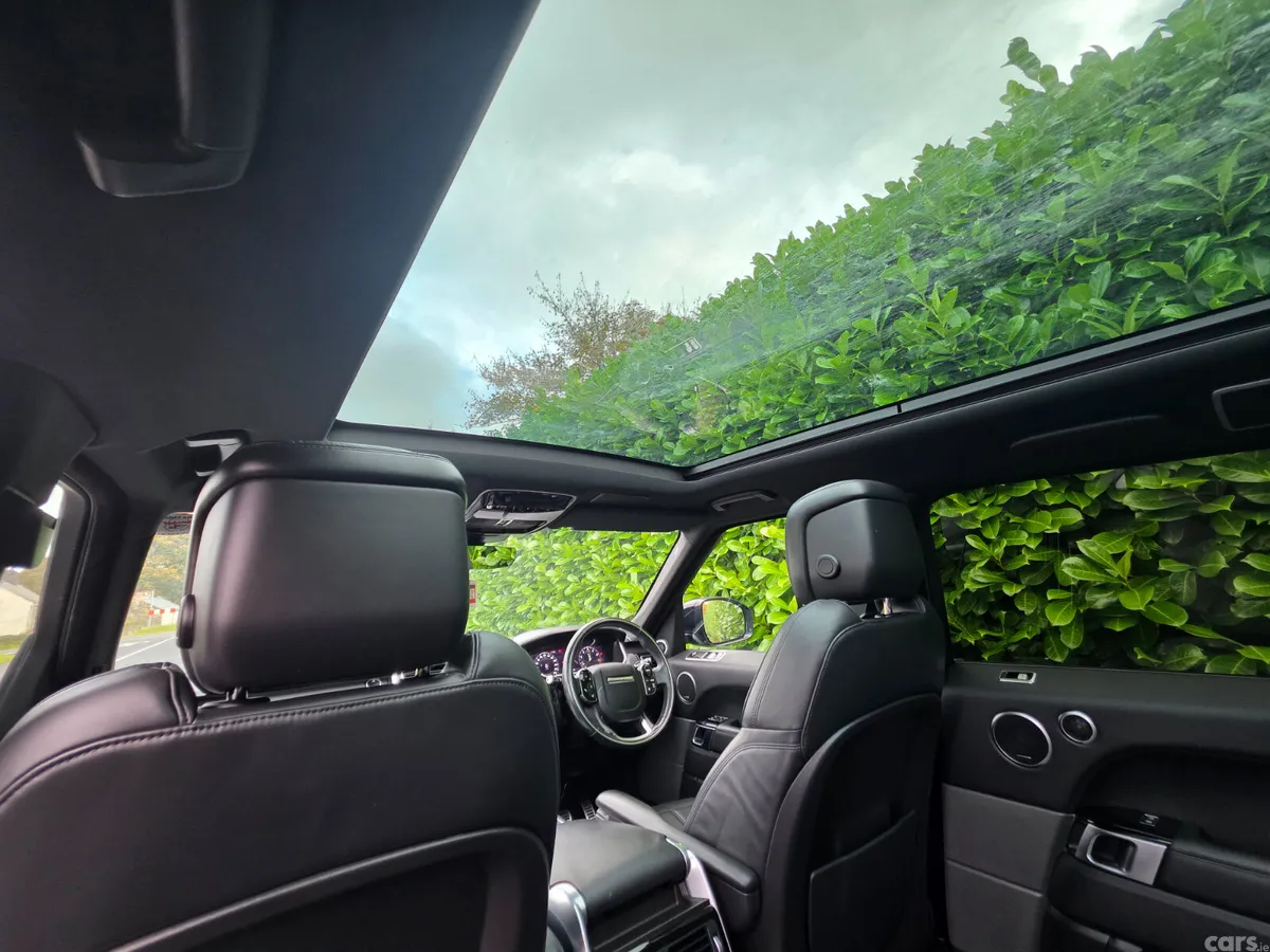 Land Rover Range Rover SUV, Petrol Plug-in Hybrid, 2021, Grey