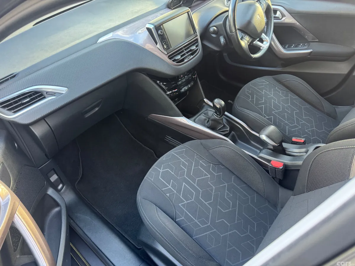 Peugeot 2008 SUV, Diesel, 2015, Grey