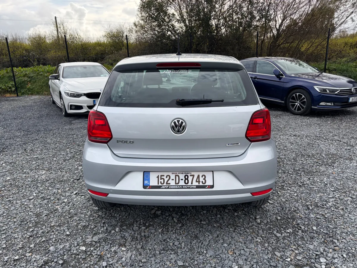 Volkswagen Polo Hatchback, Petrol, 2015, Silver