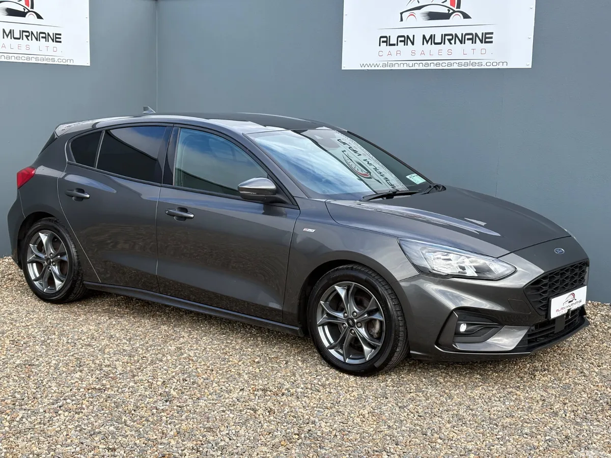 Ford Focus Hatchback, Diesel, 2020, Grey