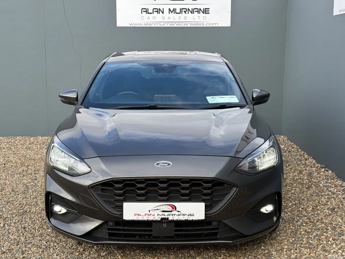 Ford Focus Hatchback, Diesel, 2020, Grey