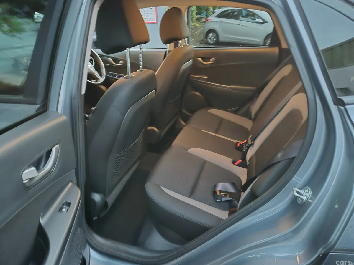 Hyundai KONA MPV, Diesel, 2019, Grey