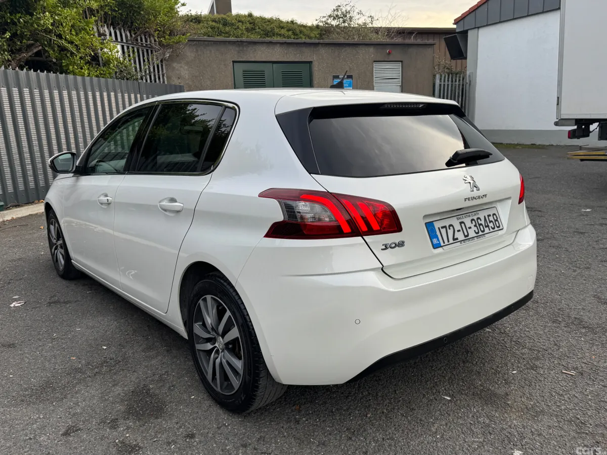 Peugeot 308 Hatchback, Petrol, 2017, White
