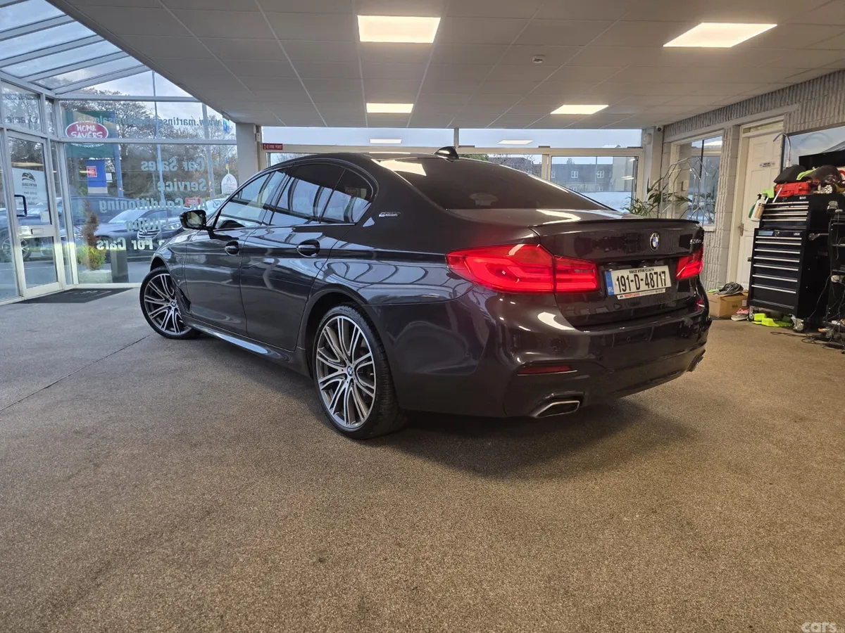 BMW 5-Series Saloon, Petrol Plug-in Hybrid, 2019, Grey