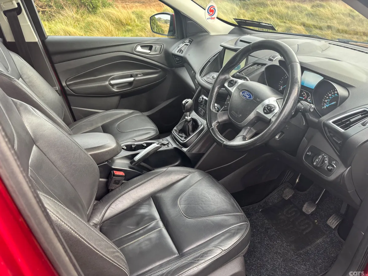 Ford Kuga SUV, Diesel, 2015, Red