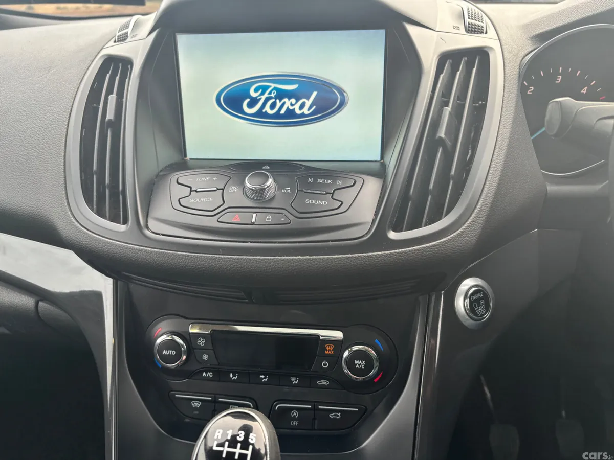Ford Kuga SUV, Diesel, 2015, Red