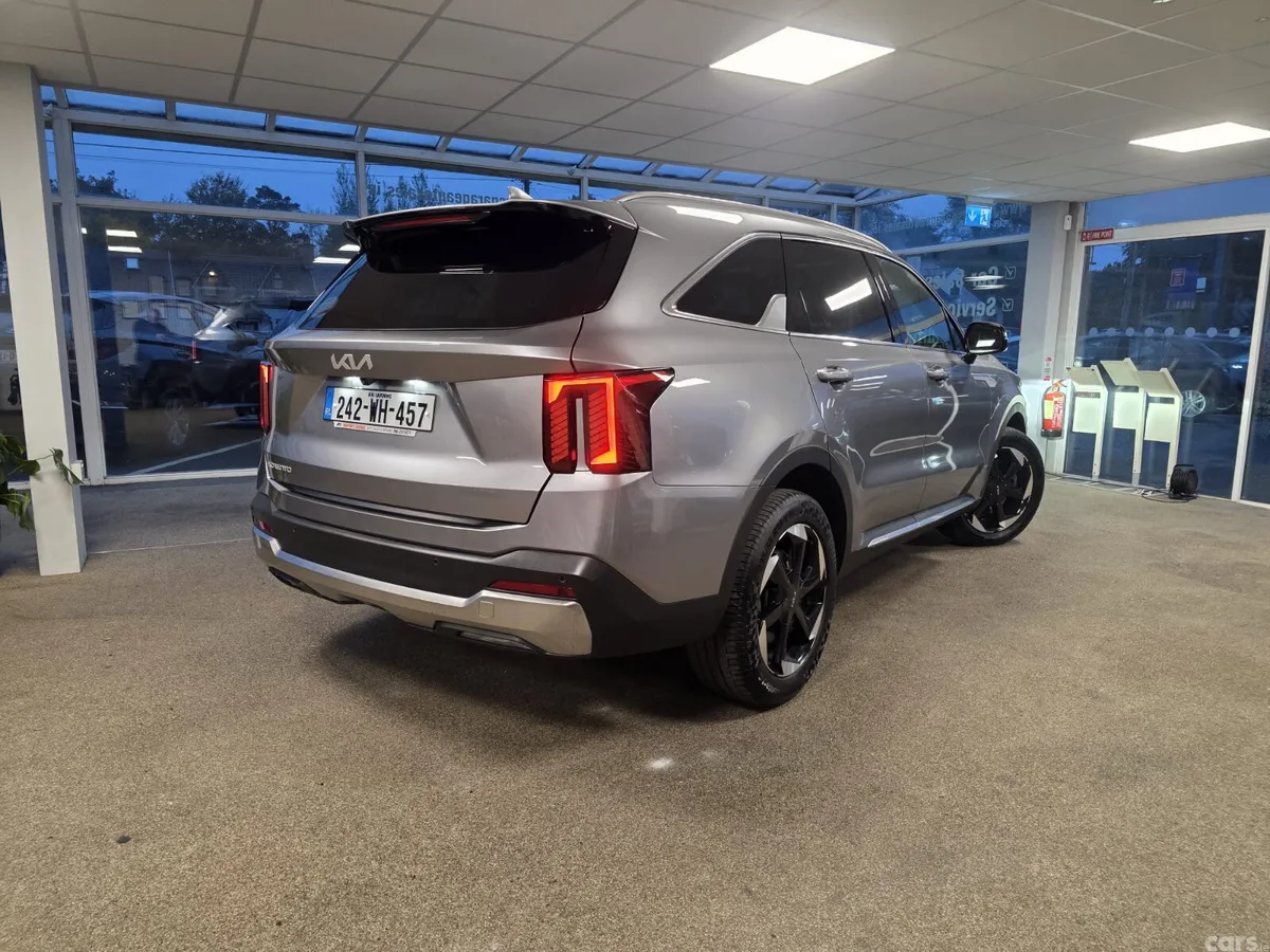 Kia Sorento SUV, Diesel, 2024, Grey