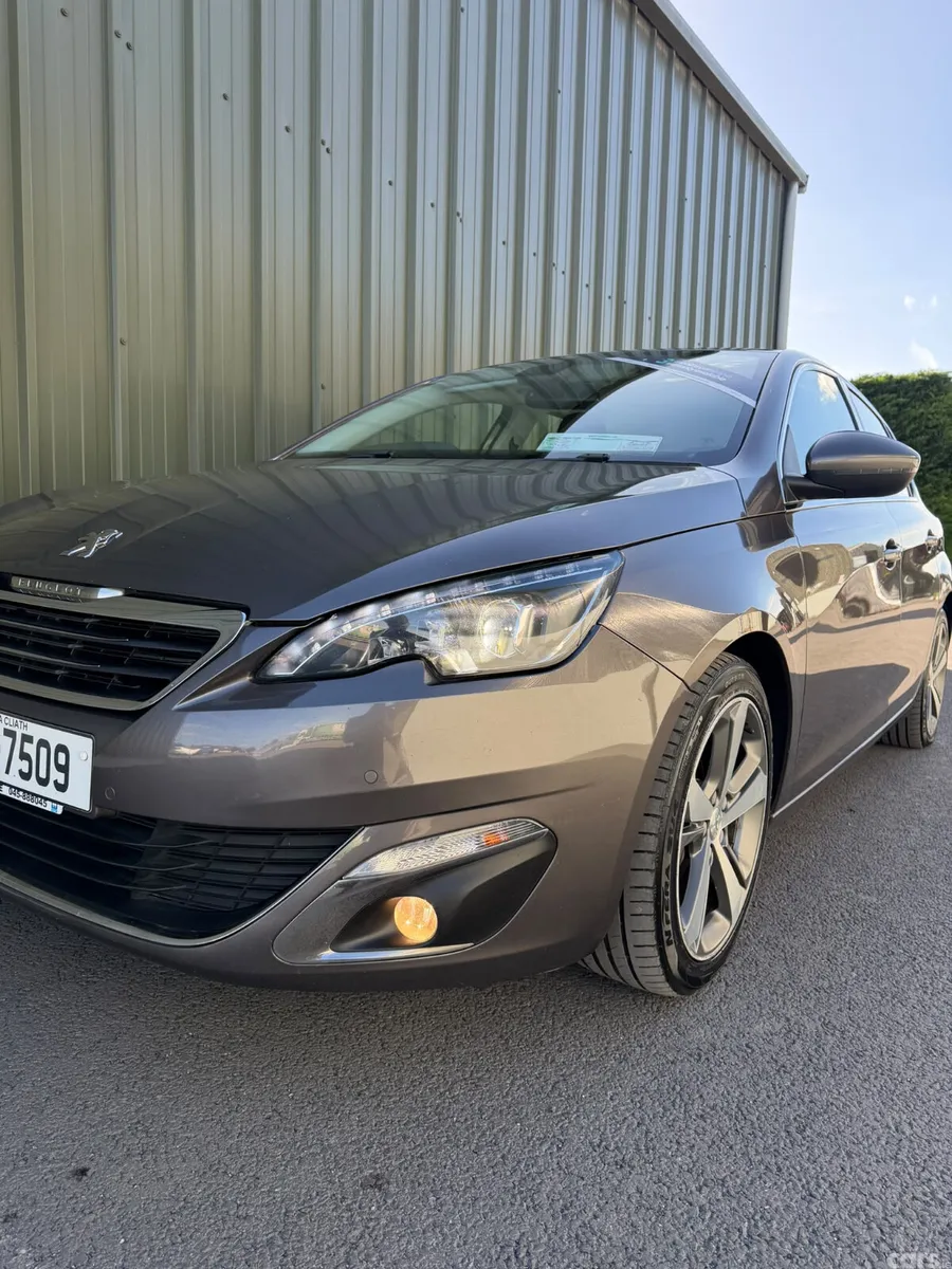 Peugeot 308 Hatchback, Diesel, 2014, Grey