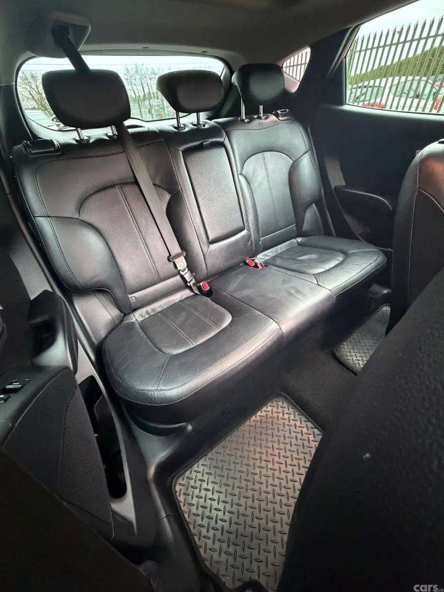 Hyundai ix35 SUV, Diesel, 2014, Red