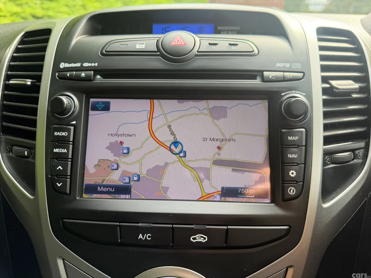 Hyundai ix20 MPV, Petrol, 2020, Grey