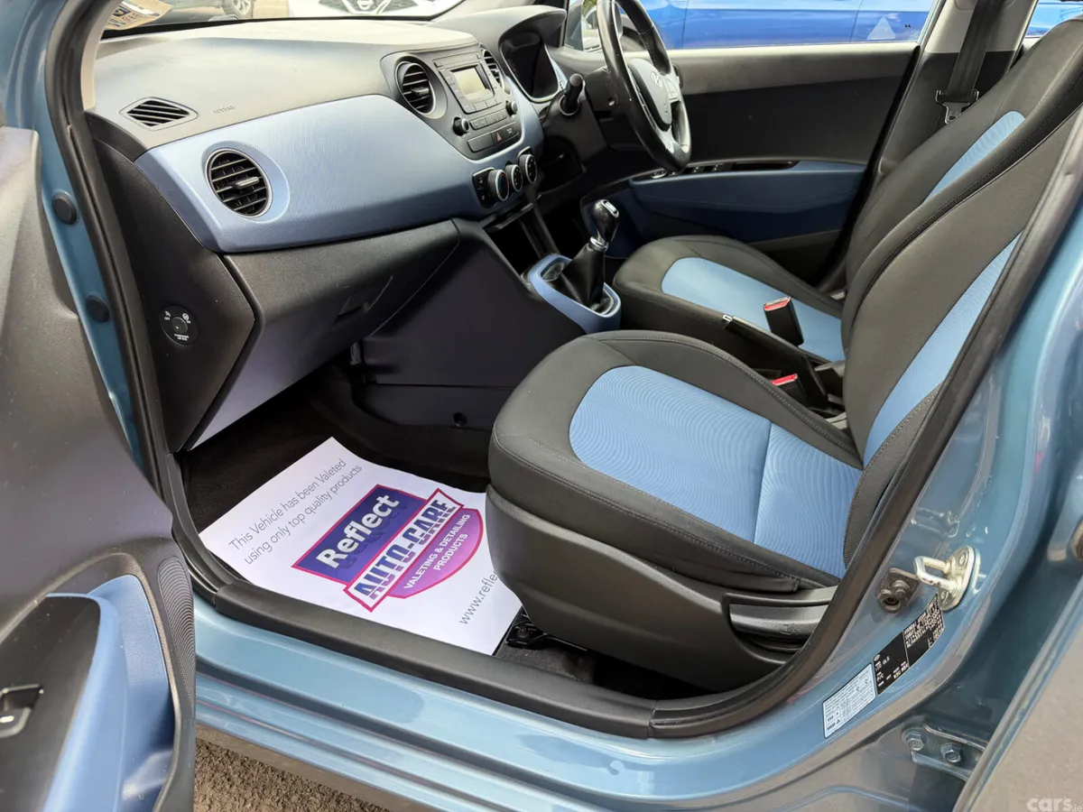 Hyundai i10 Hatchback, Petrol, 2019, Blue