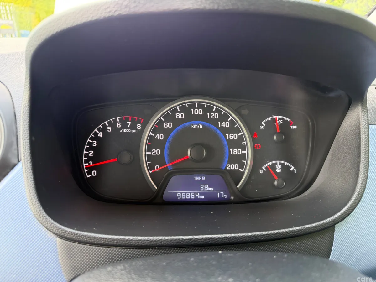 Hyundai i10 Hatchback, Petrol, 2019, Blue