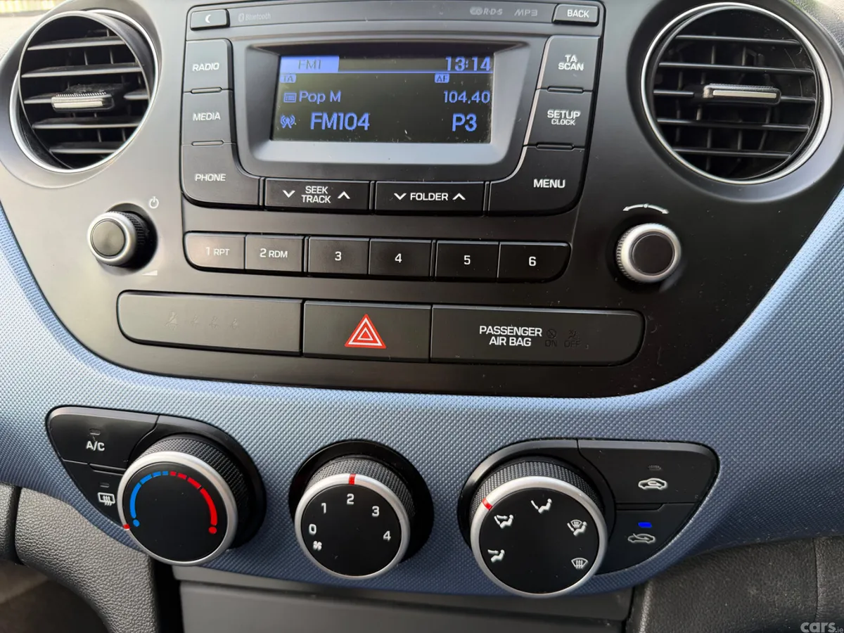 Hyundai i10 Hatchback, Petrol, 2019, Blue