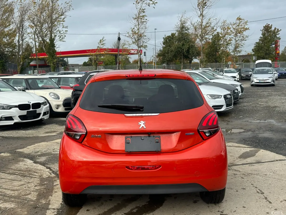 Peugeot 208 Hatchback, Petrol, 2017, Orange