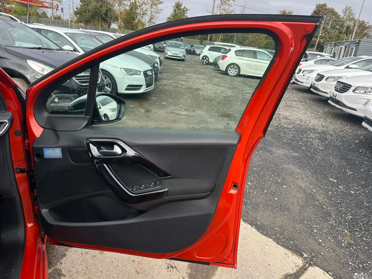 Peugeot 208 Hatchback, Petrol, 2017, Orange
