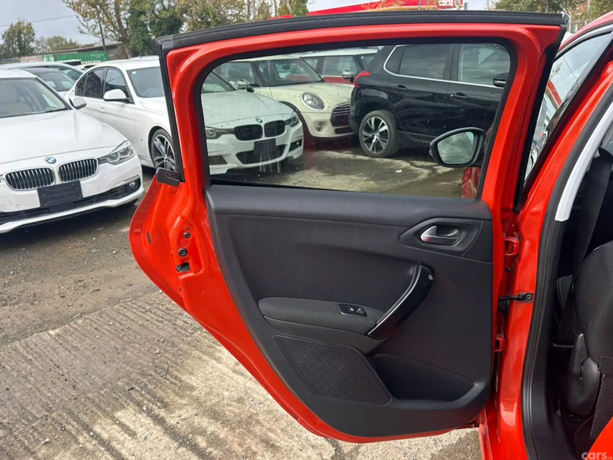 Peugeot 208 Hatchback, Petrol, 2017, Orange