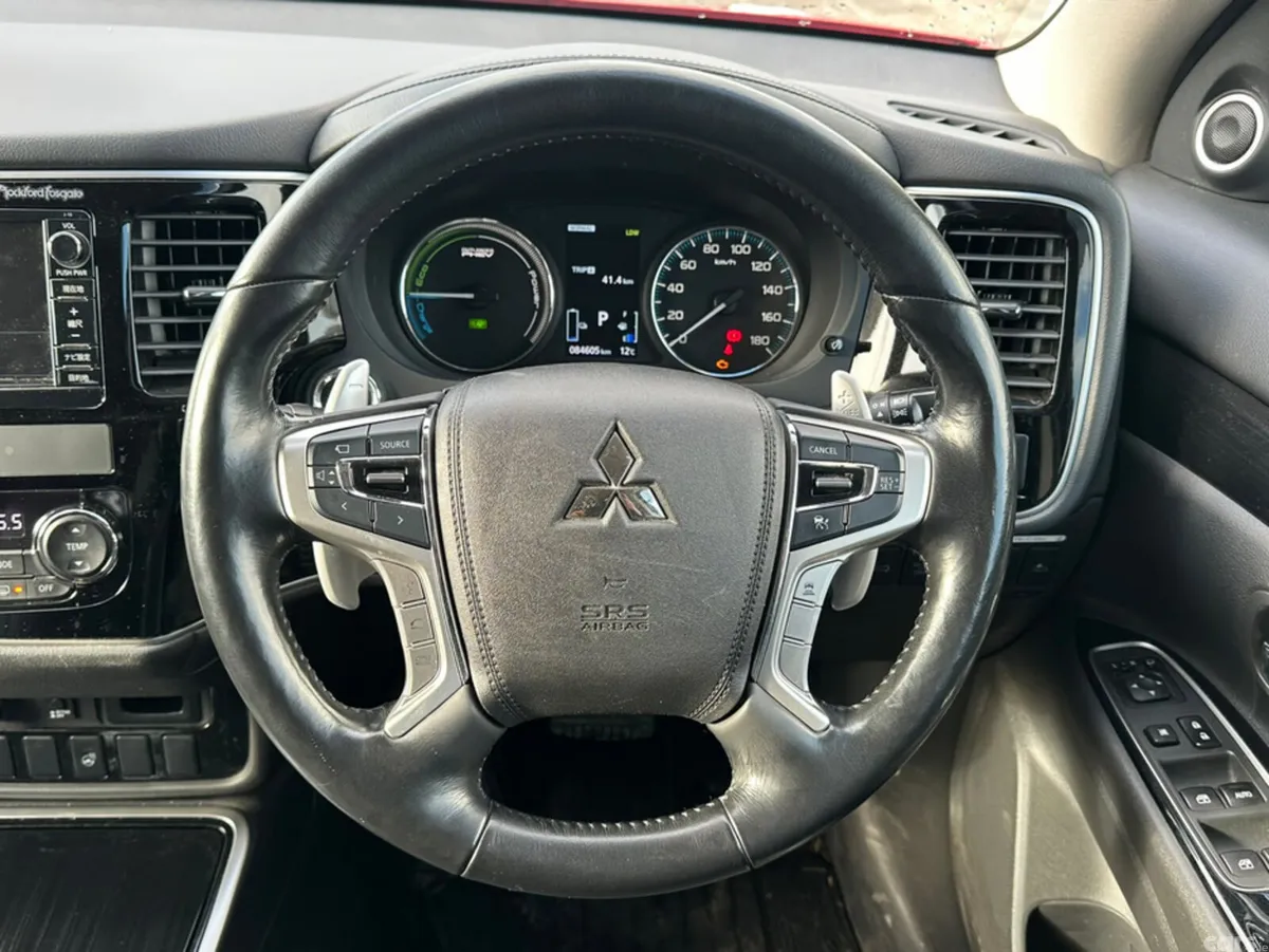 Mitsubishi Outlander SUV, Petrol Plug-in Hybrid, 2015, Red