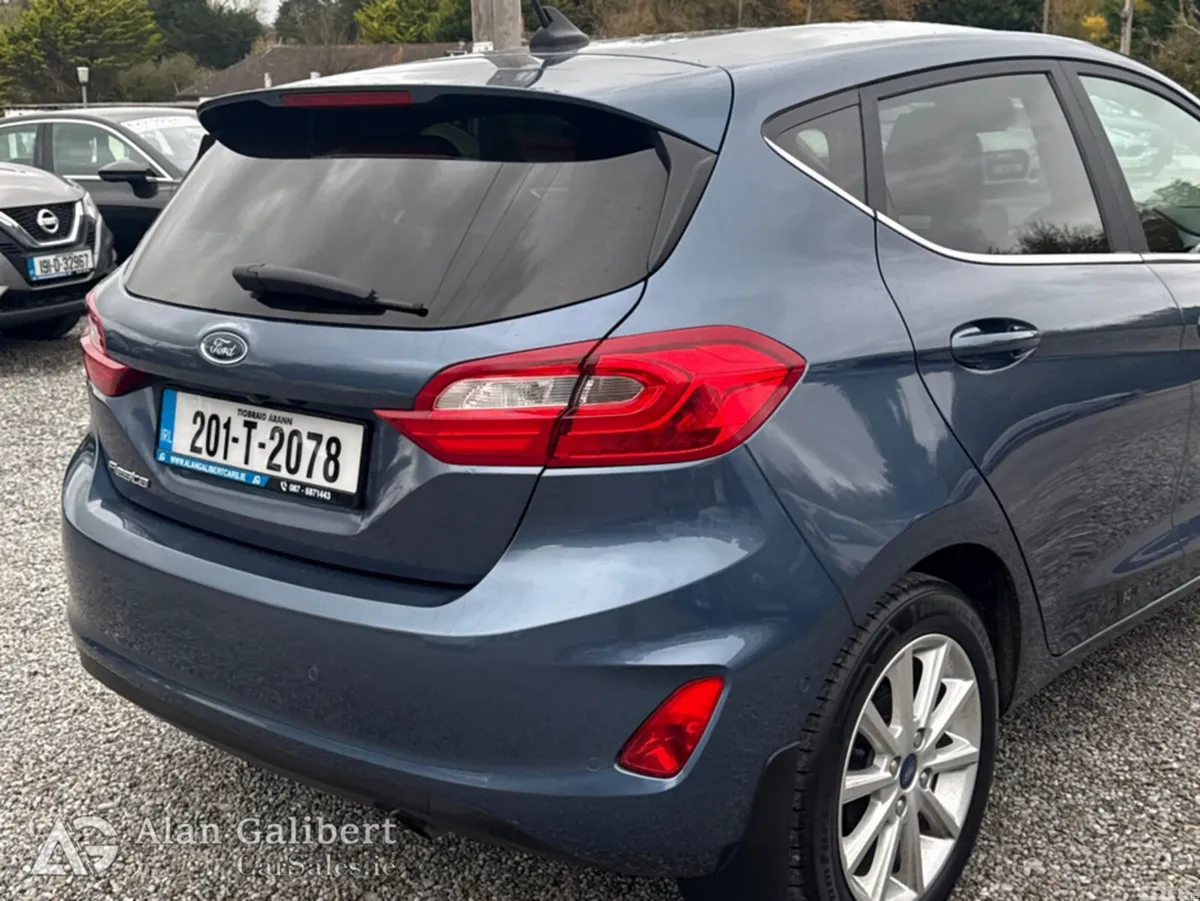 Ford Fiesta Hatchback, Petrol, 2020, Blue