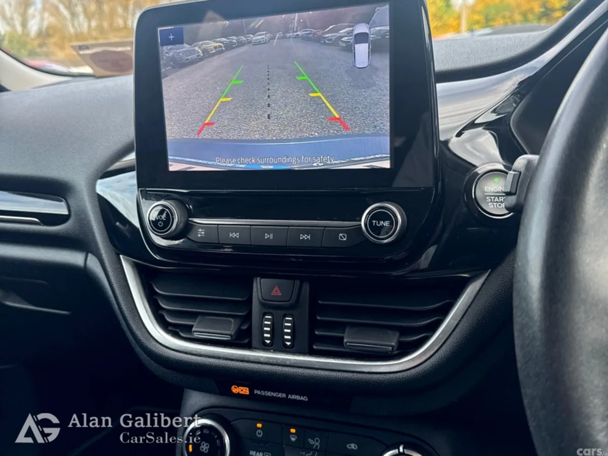 Ford Fiesta Hatchback, Petrol, 2020, Blue