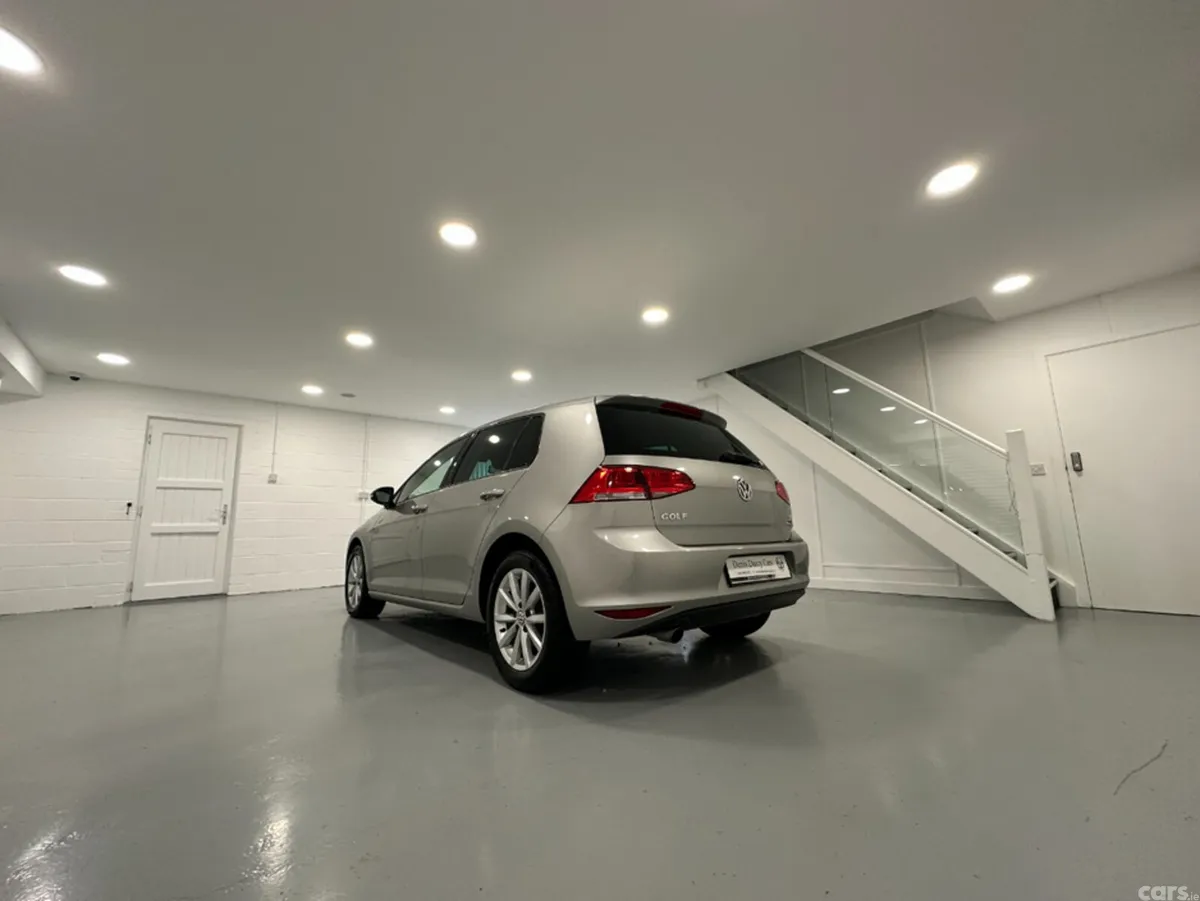 Volkswagen Golf Hatchback, Petrol, 2016, Silver