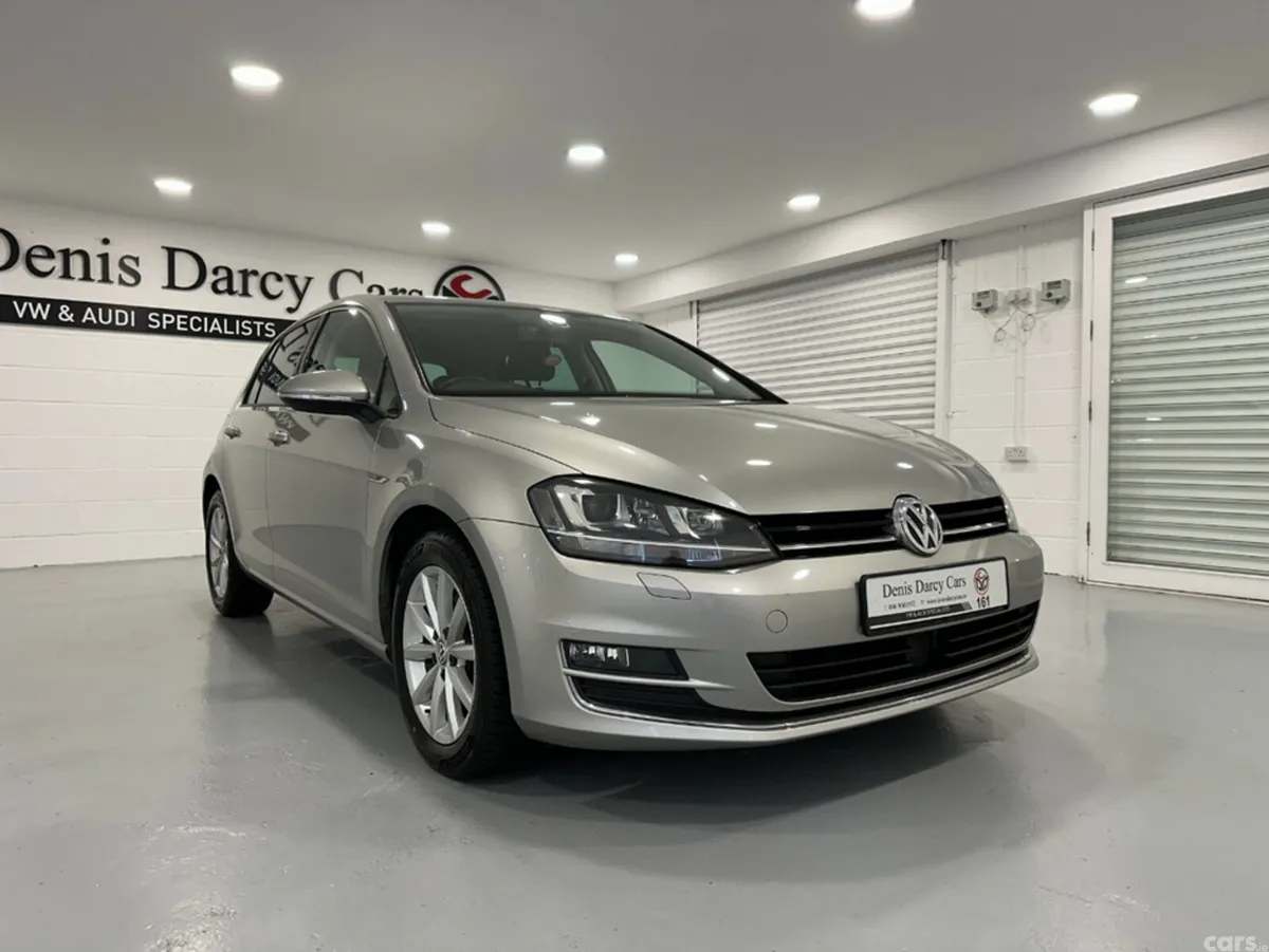 Volkswagen Golf Hatchback, Petrol, 2016, Silver