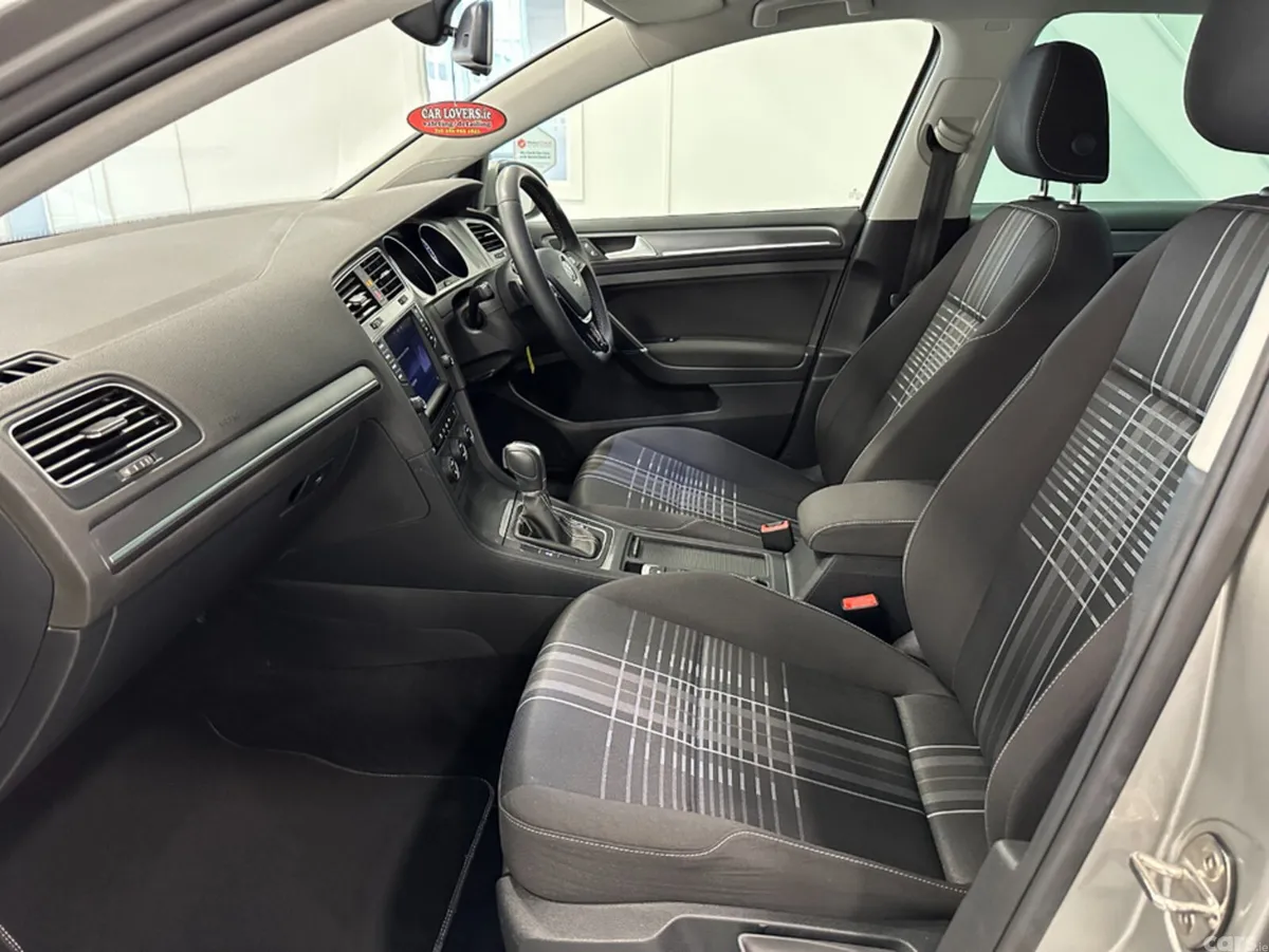Volkswagen Golf Hatchback, Petrol, 2016, Silver