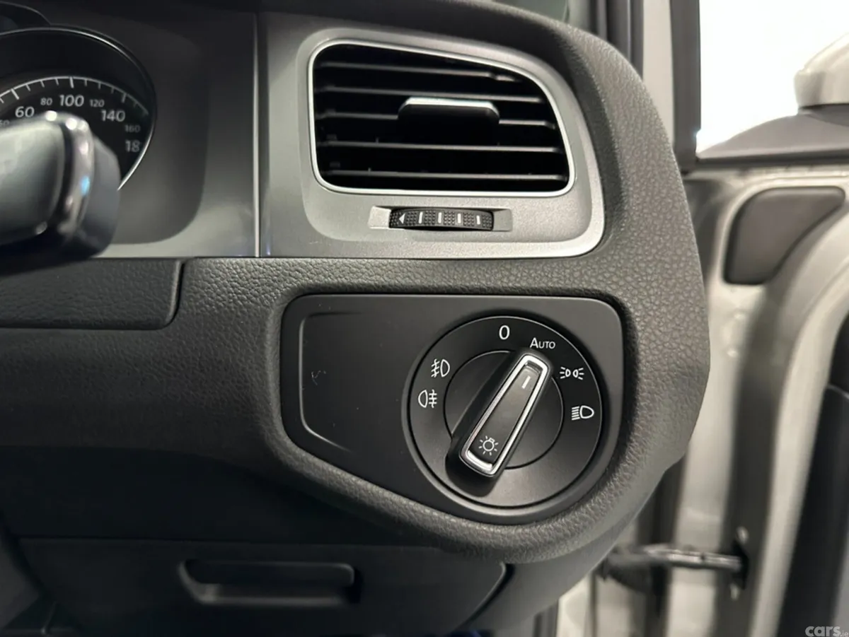 Volkswagen Golf Hatchback, Petrol, 2016, Silver