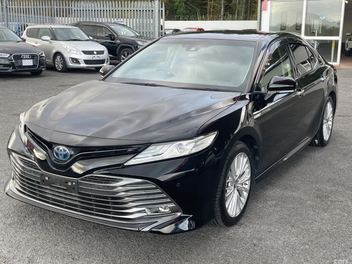 Toyota Camry Saloon, Petrol Hybrid, 2019, Black