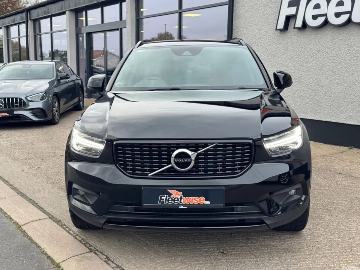 Volvo XC40 SUV, Petrol, 2020, Black