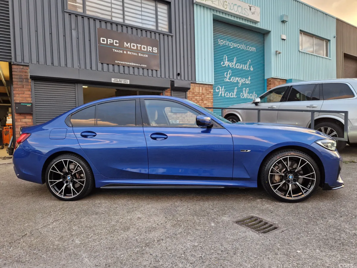 BMW 3-Series Saloon, Petrol Hybrid, 2022, Blue