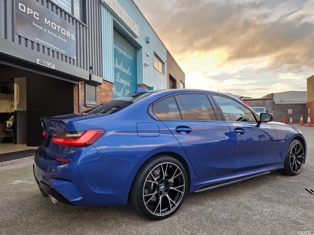 BMW 3-Series Saloon, Petrol Hybrid, 2022, Blue
