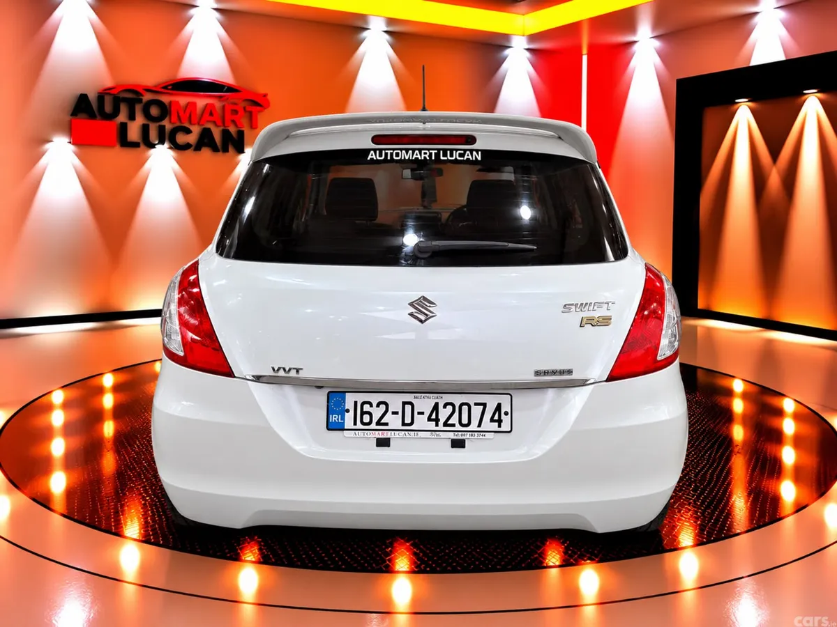 Suzuki Swift Hatchback, Petrol, 2016, White