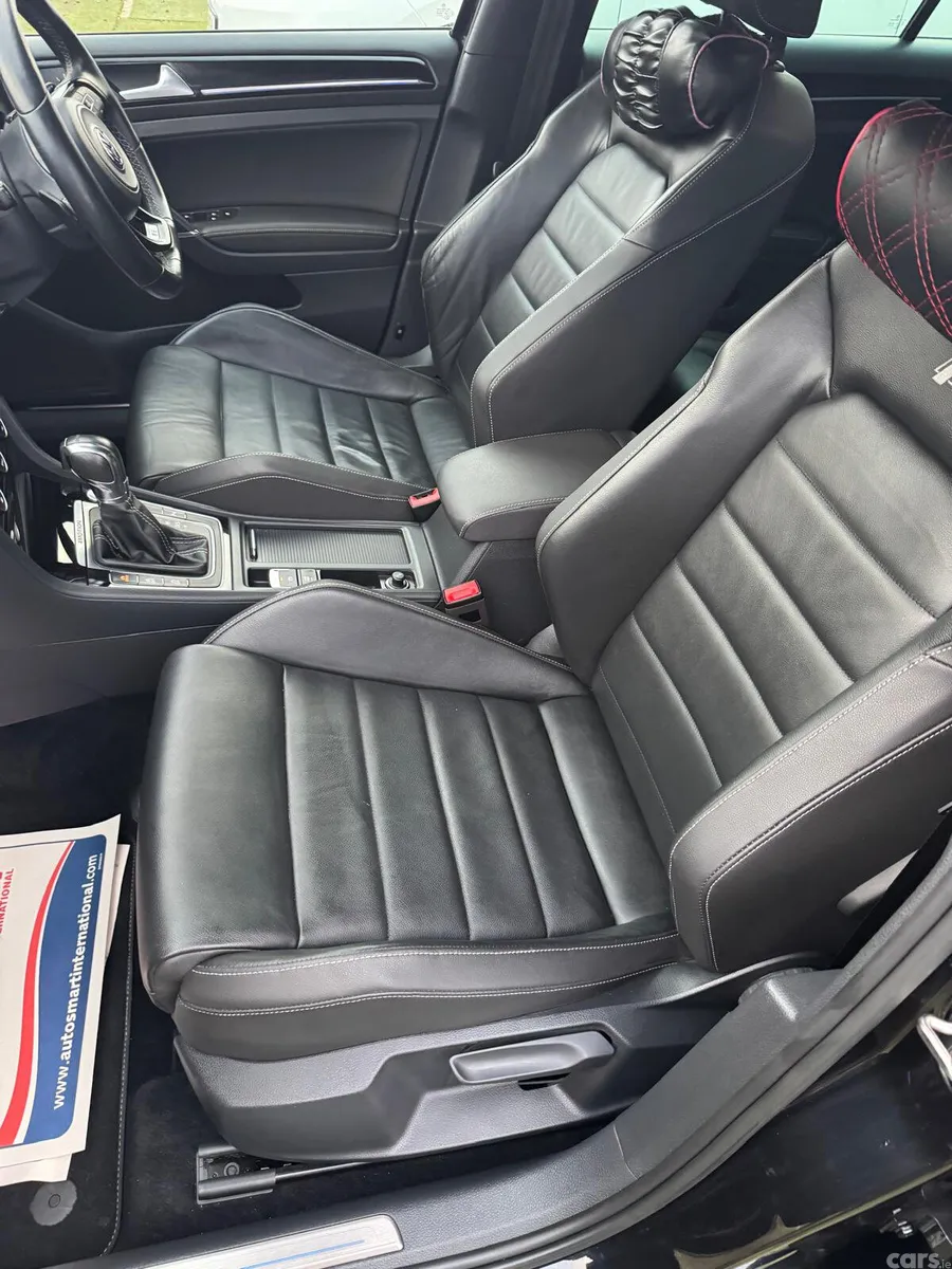 Volkswagen Golf Hatchback, Petrol, 2014, Black