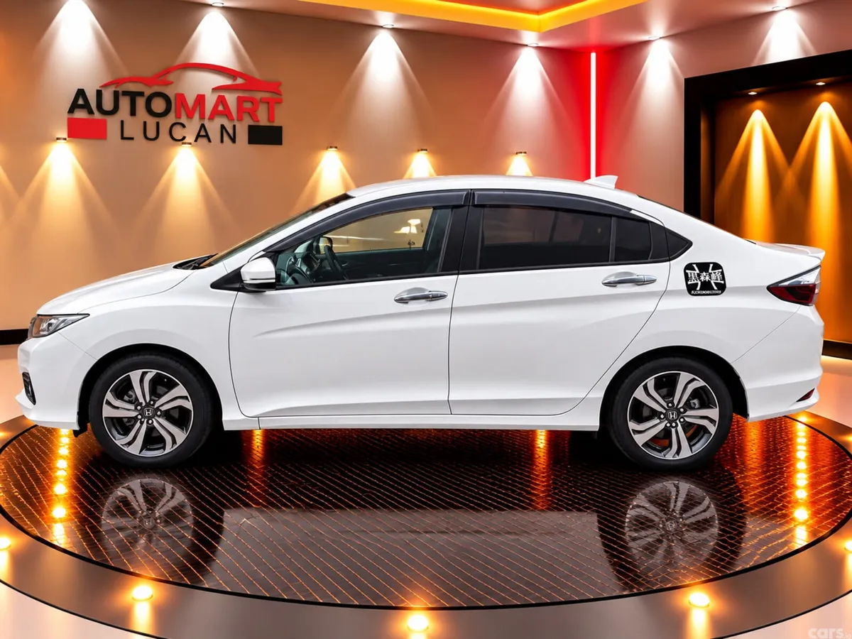 Honda Grace Saloon, Petrol Hybrid, 2016, White