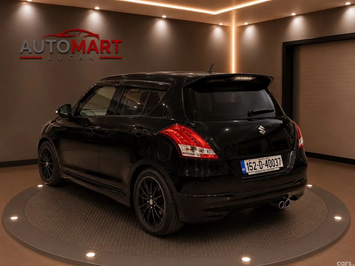 Suzuki Swift Hatchback, Petrol, 2015, Black