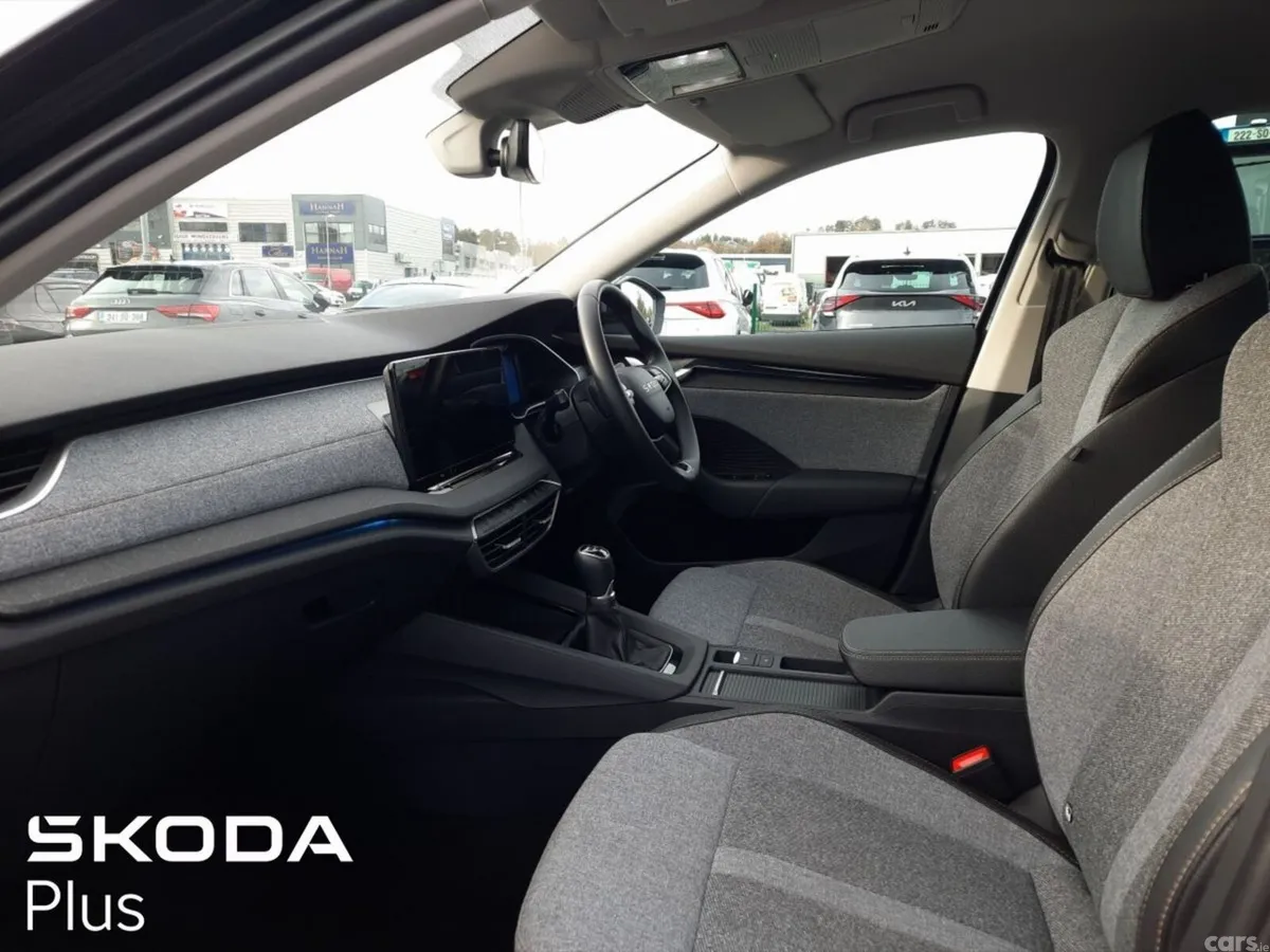 Skoda Octavia Saloon, Diesel, 2026, Black