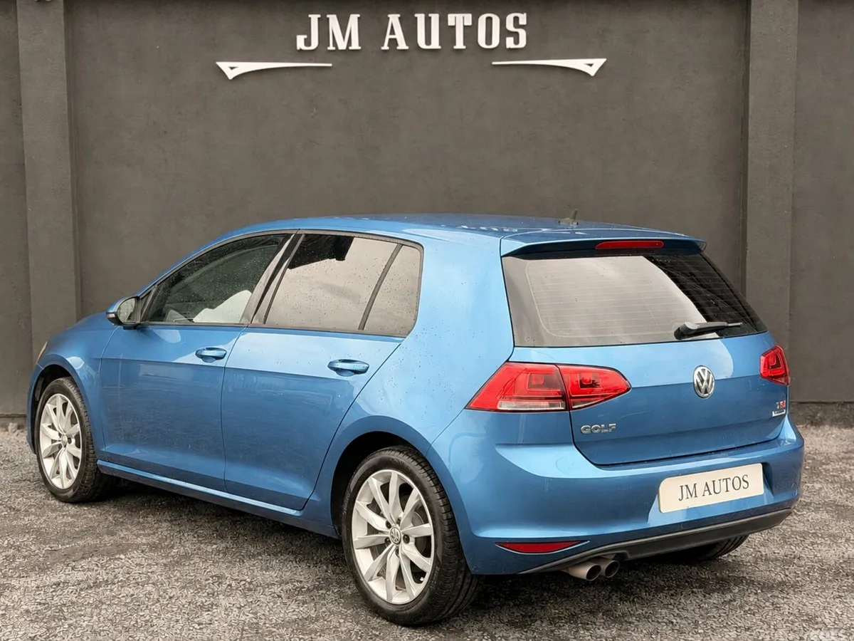 Volkswagen Golf Hatchback, Petrol, 2015, Blue