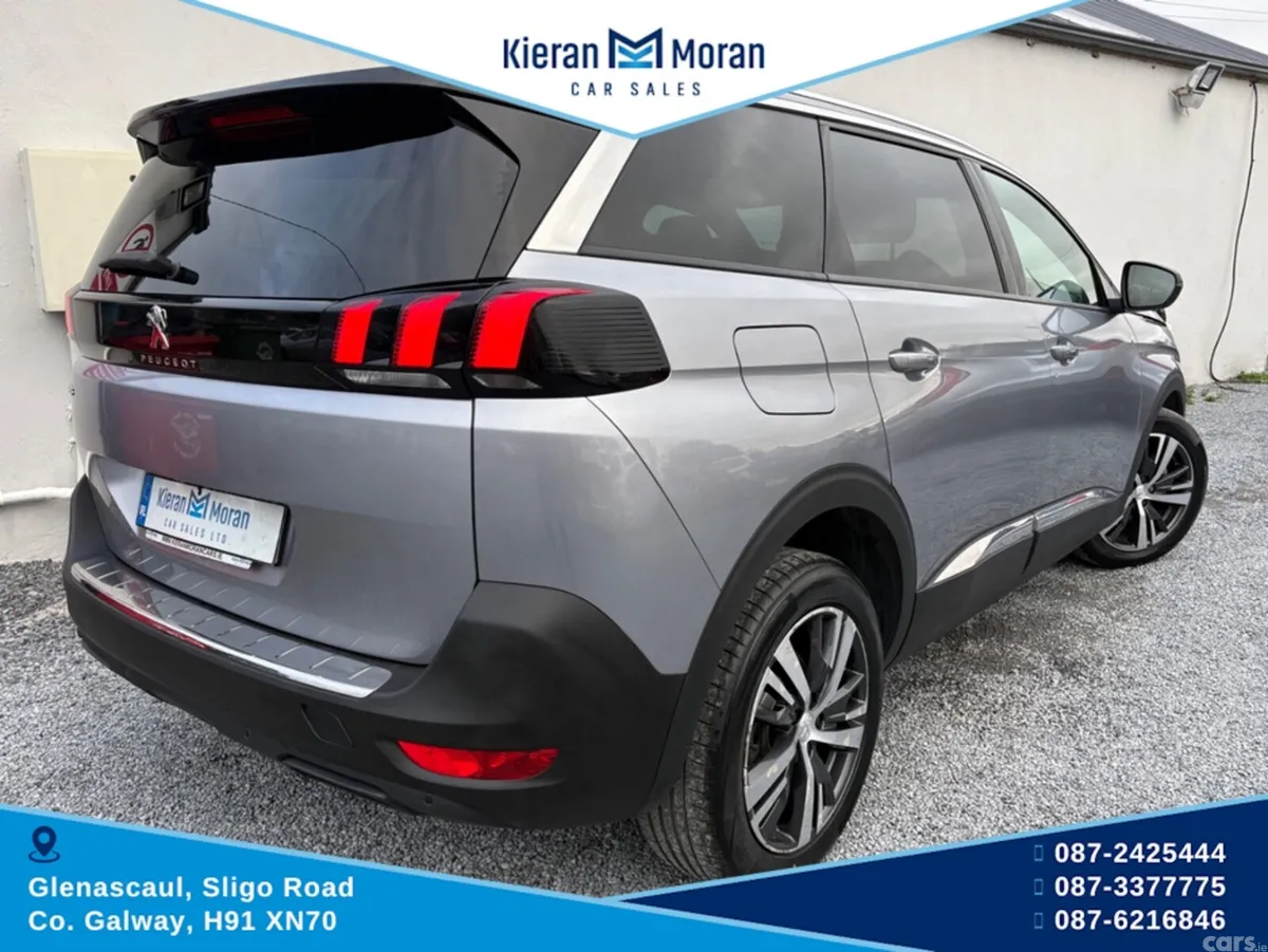 Peugeot 5008 MPV, Diesel, 2024, Grey