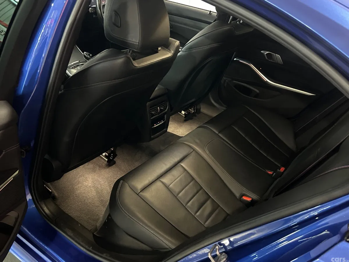 BMW 3-Series Saloon, Diesel, 2021, Blue