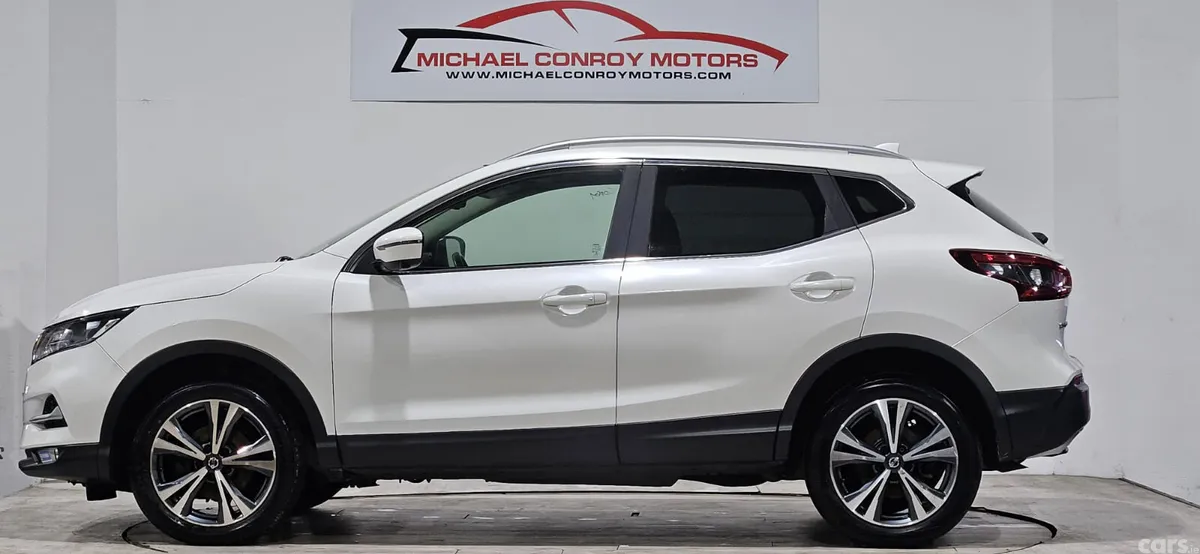 Nissan Qashqai SUV, Diesel, 2017, White