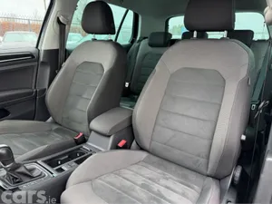 Volkswagen Golf Hatchback, Petrol, 2018, Black